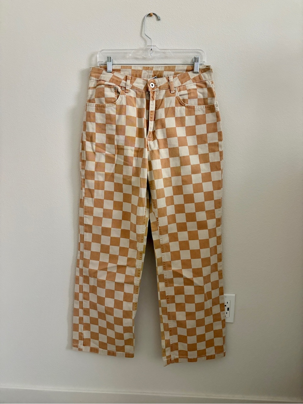 CHECKERBOARD JEANS - Ragged Priest Dad Jeans UO Exclusive Tan Checkerboard Denim